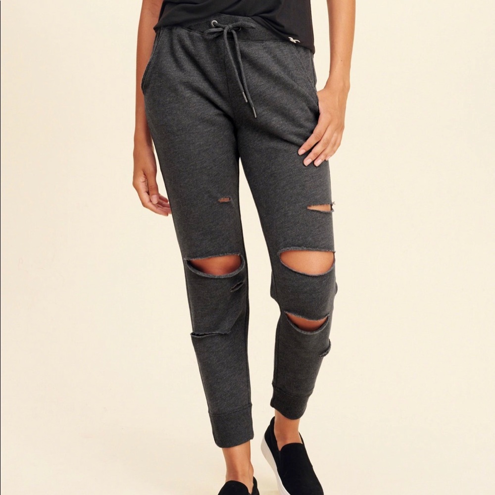 Hollister Ripped Joggers. XS. Great Condition
